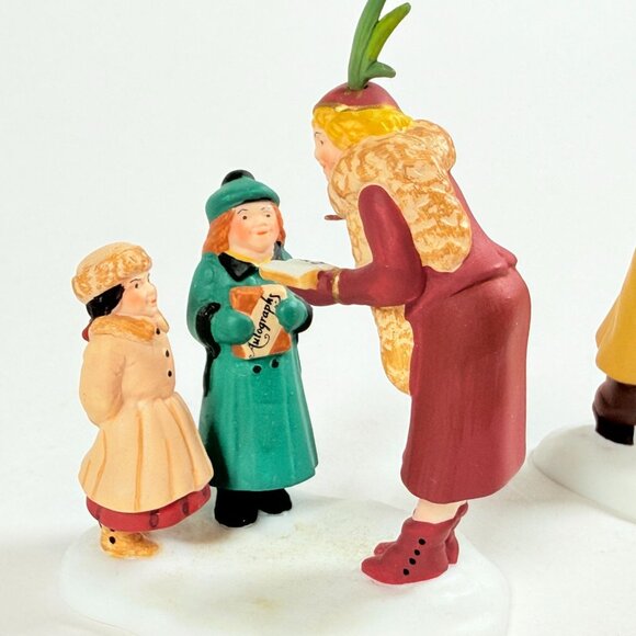 Dept 56 Big Smile for the Camera 58900 Christmas in the City Retired - Picture 6 of 13